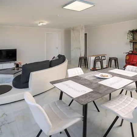 Designloft Sh 19 - Upgrade House