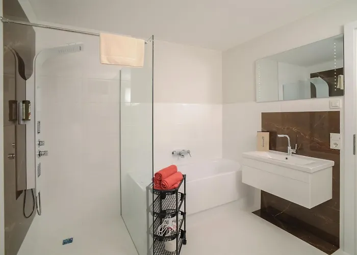 Designloft Sh 19 - Upgrade House ורניגרוד